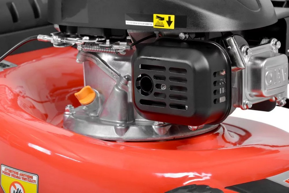 Bensindriven gräsklippare 46 cm, självgående - 139 cc Bensindriven gräsklippare 46 cm, självgående - 139 cc