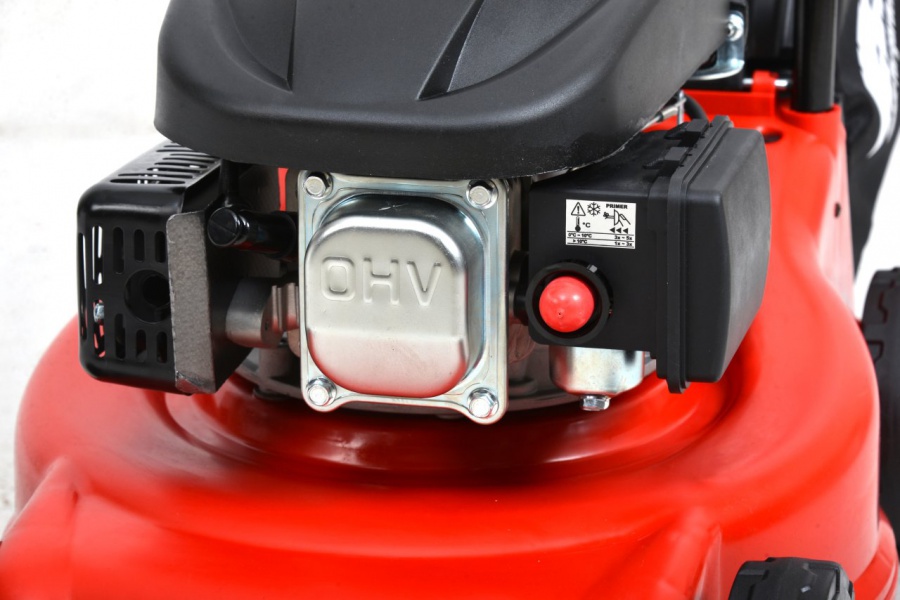 Bensindriven gräsklippare med plastchassi 41cm - 99cc Bensindriven gräsklippare med plastchassi 41cm - 99cc