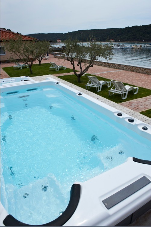 Swimspa/ Simspa