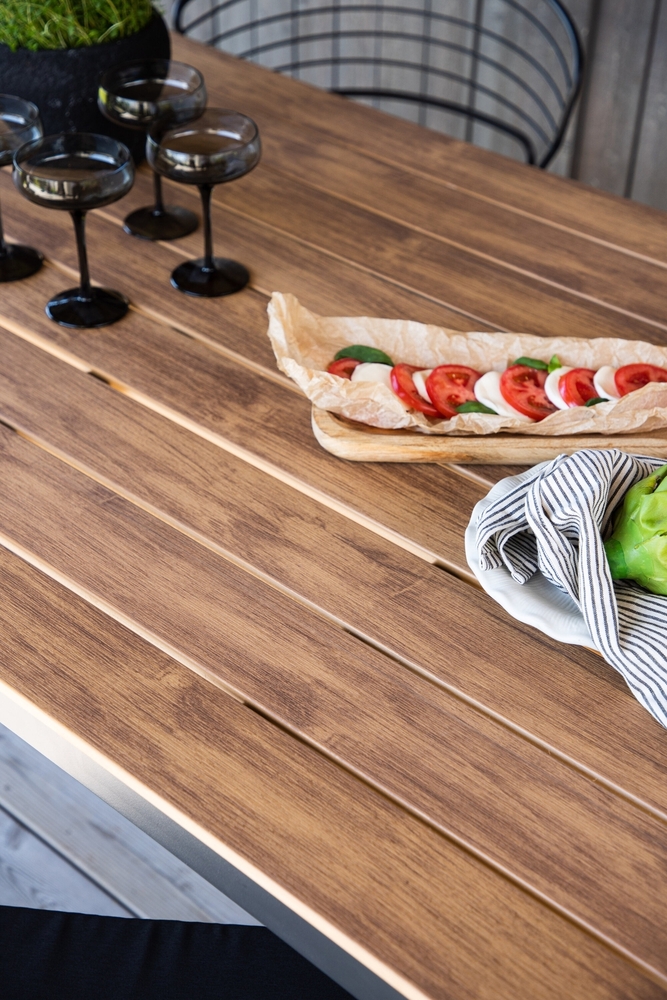 Chania matgrupp; 6 st Copacabana stolar med matbord 205 x 90 cm - Svart/natur