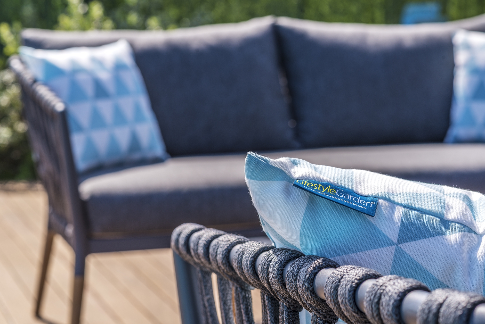 Lifestyle Garden utegrupp Ipanema med soffa, 2 st ftljer och soffbord - Gr / Teak / Olefin