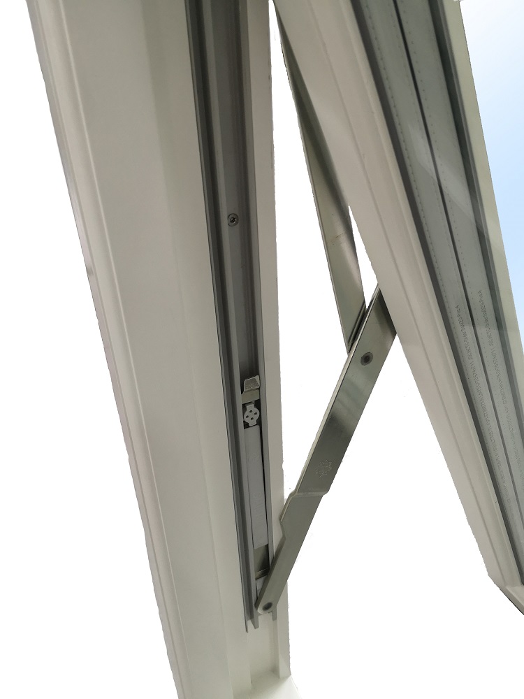 Vridfönster - 3-glas - aluminium - u-värde: 1,1 + Karmhylsor Vridfönster - 3-glas - aluminium - u-värde: 1,1 + Karmhylsor