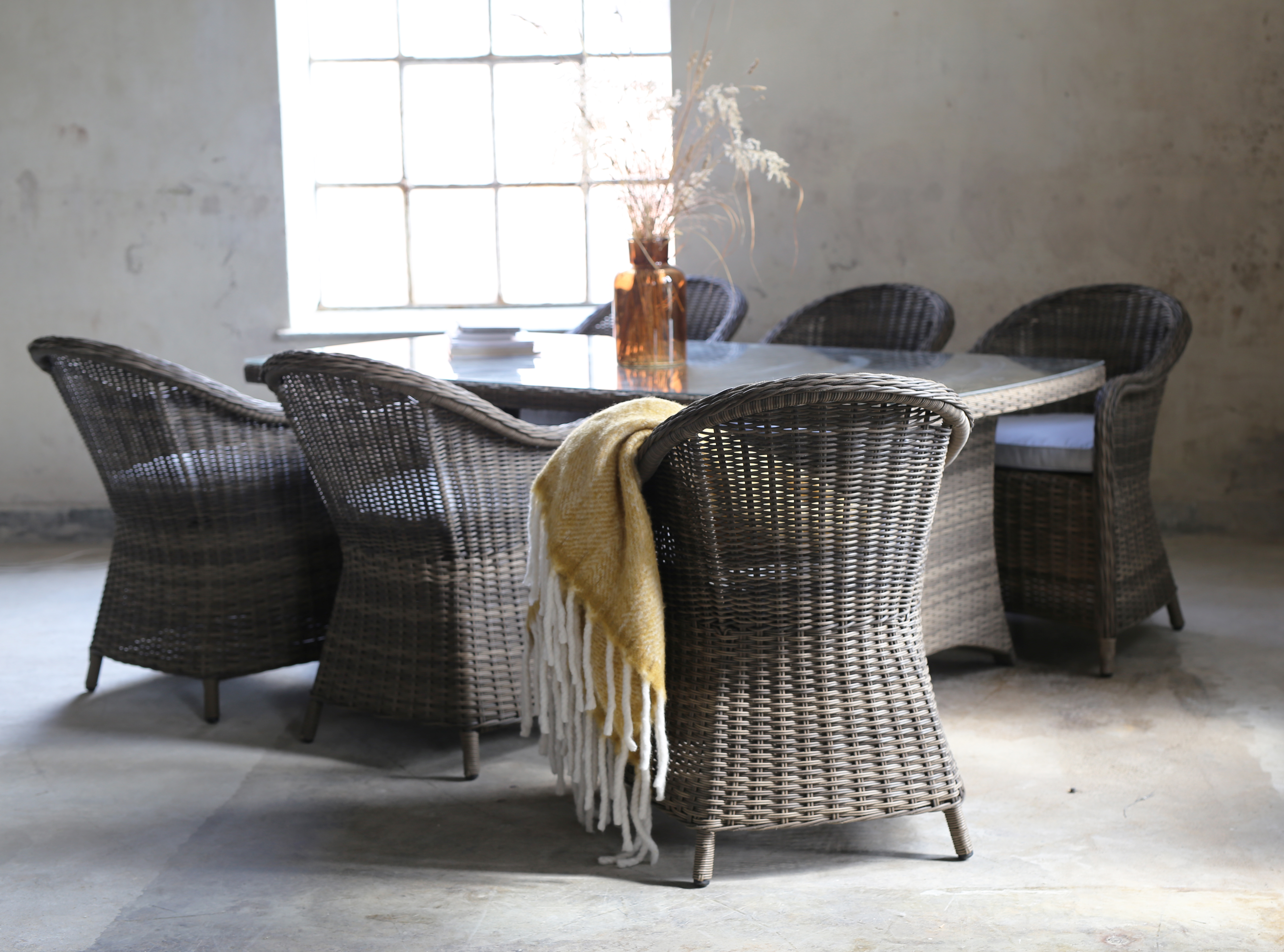 Matgrupp Sienna: Matbord inklusive 6 st Mercury ftljer