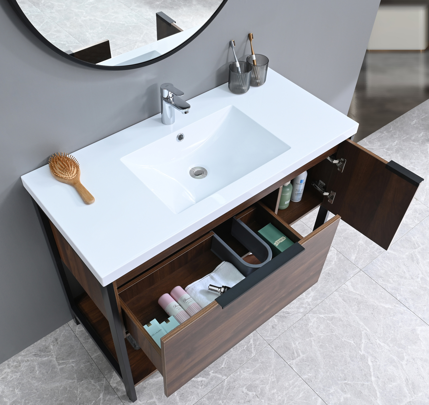 Badrumsm�bler Burbon - Valn�t