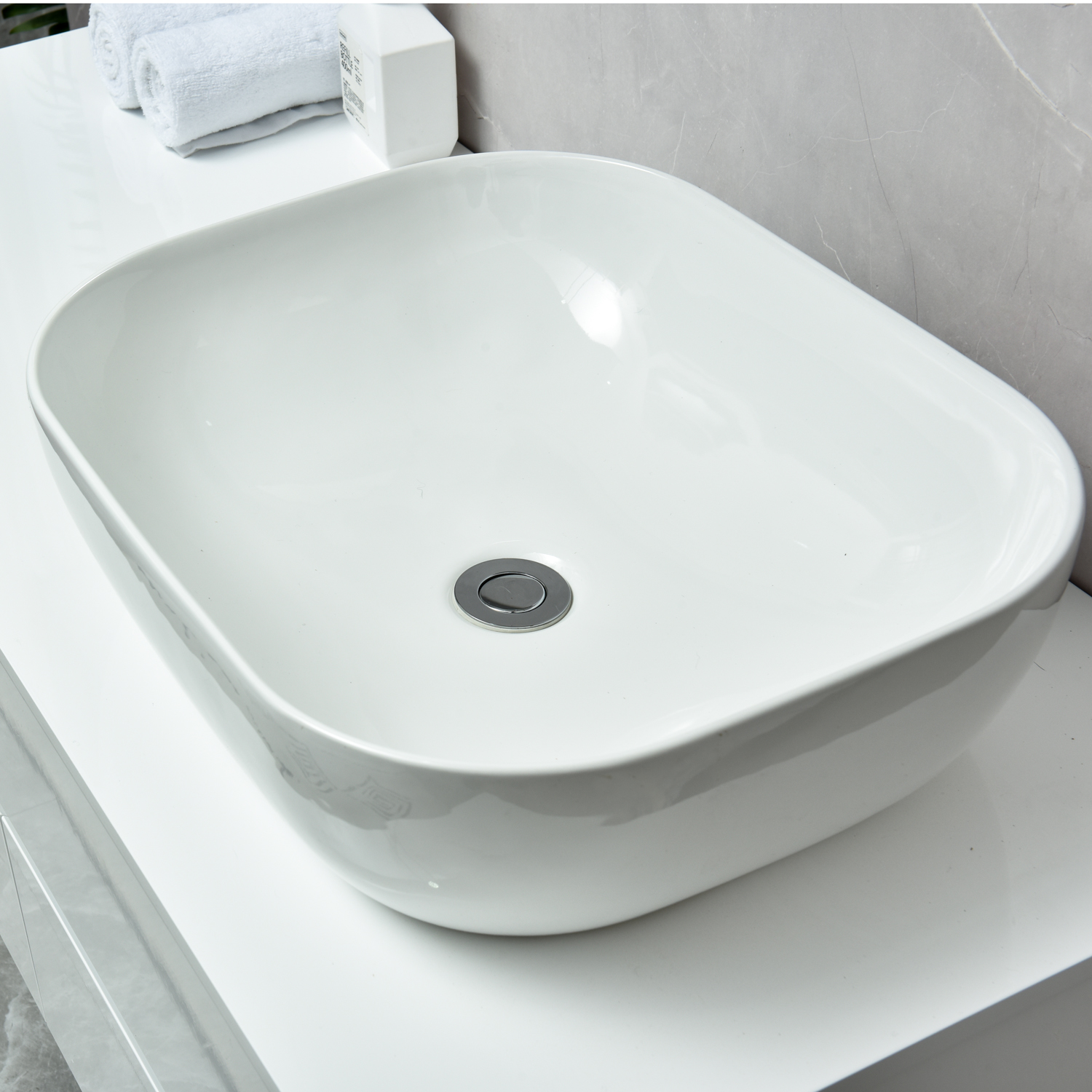 Badrumsmöbler Amsterdam XL - Vit högglans Badrumsmöbler Amsterdam XL - Vit högglans