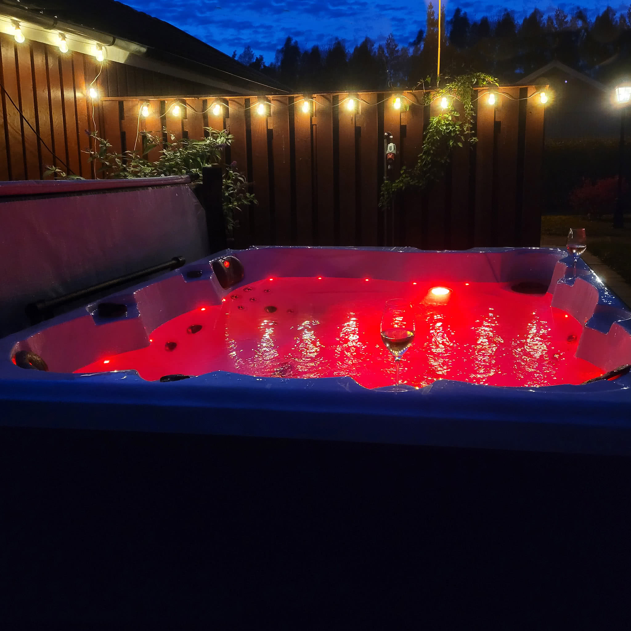 Spabad Poseidon - 5-6 personer Spabad Poseidon - 5-6 personer