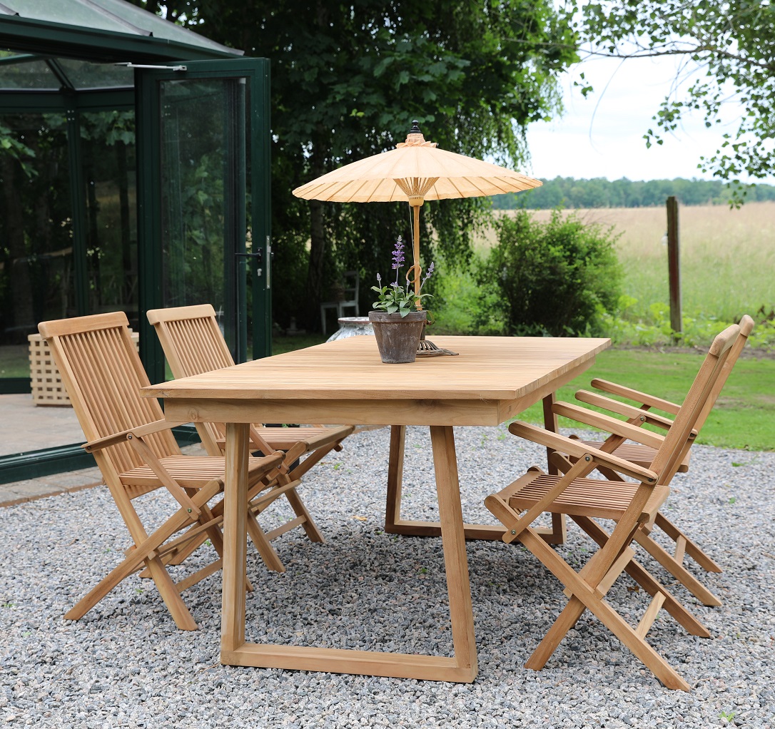 Saltö utematgrupp matbord 180x100 cm med 4 st Saltö karmstolar - Teak Saltö utematgrupp matbord 180x100 cm med 4 st Saltö karmstolar - Teak