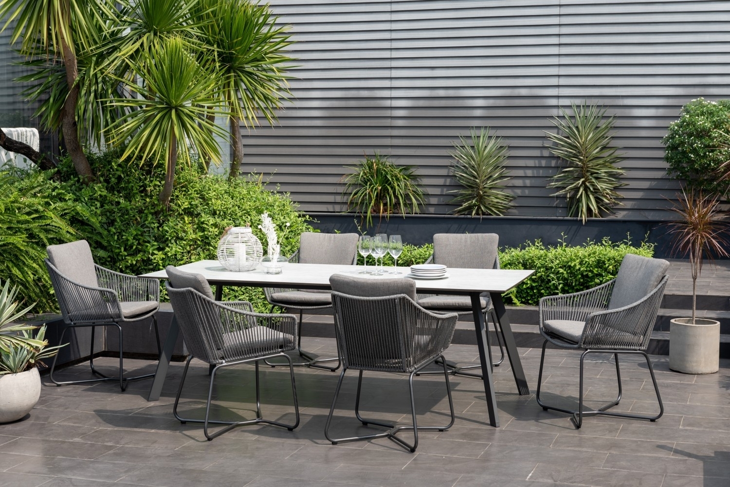 Lifestyle Garden Opal utegrupp med 220 cm långt matbord och 6 st matstolar - Grå / Rep Lifestyle Garden Opal utegrupp med 220 cm långt matbord och 6 st matstolar - Grå / Rep