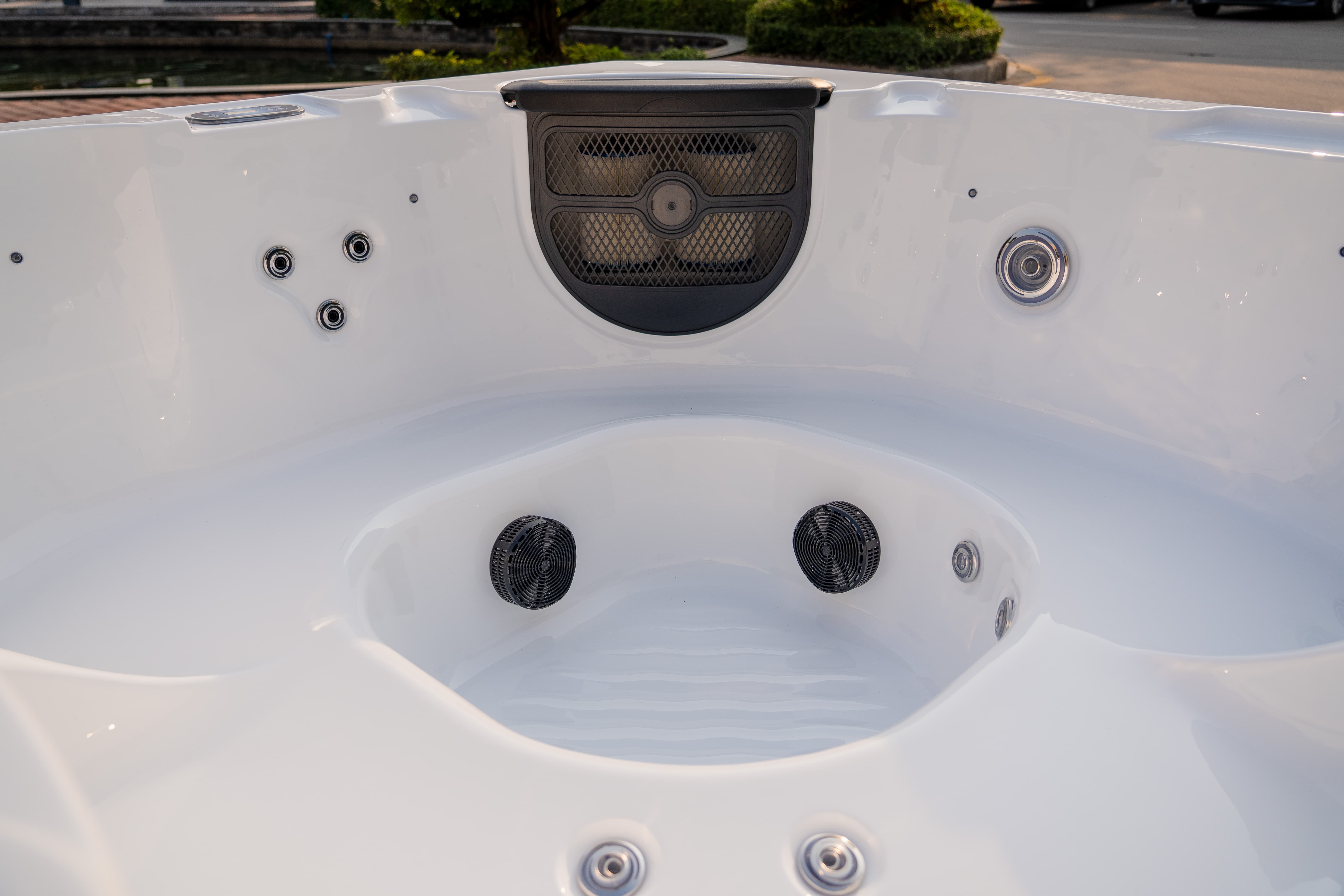 Spabad Nepton - 5 siddepladser (200×200 cm) Spabad Nepton - 5 siddepladser (200×200 cm)