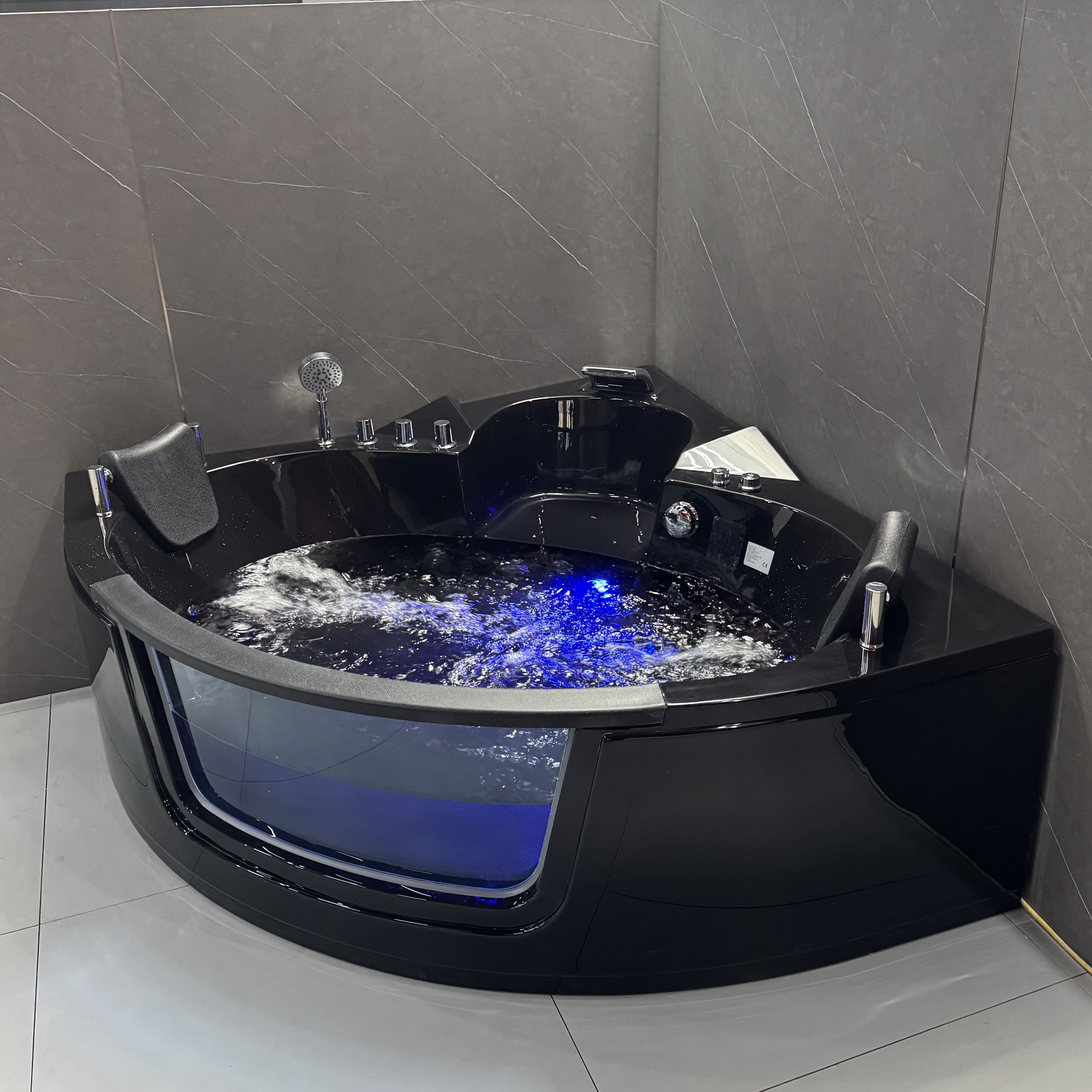 H�rnbadkar Kailua massagebadkar 150 � 150 cm � Svart