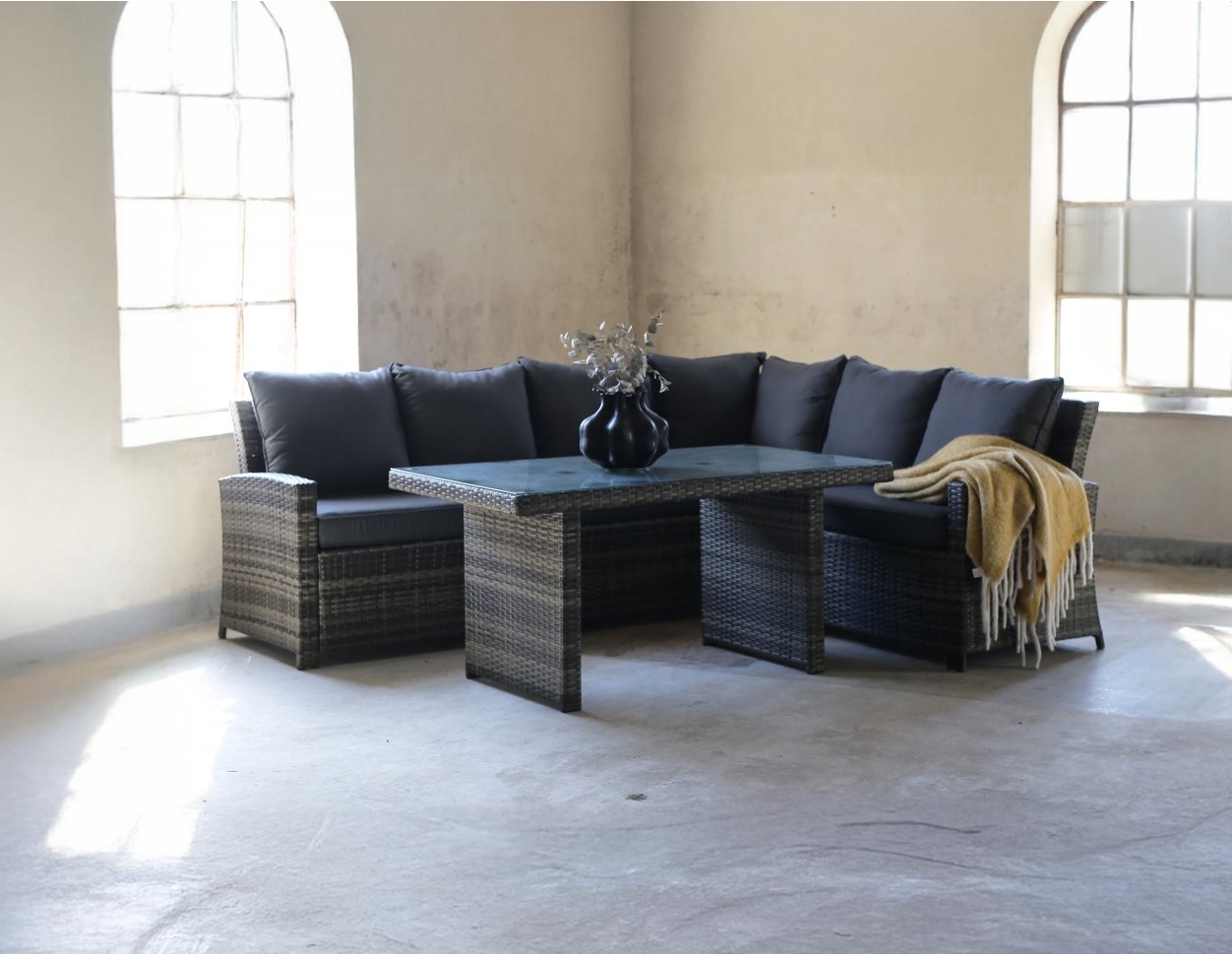 Kalmar - Soffgrupp med matbord Kalmar - Soffgrupp med matbord