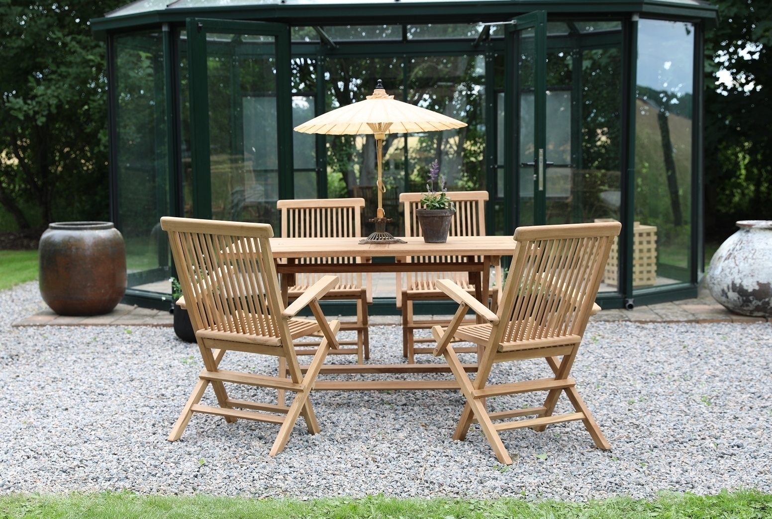 Saltö utematgrupp matbord 120x70 cm med 4 st Saltö karmstolar - Teak Saltö utematgrupp matbord 120x70 cm med 4 st Saltö karmstolar - Teak