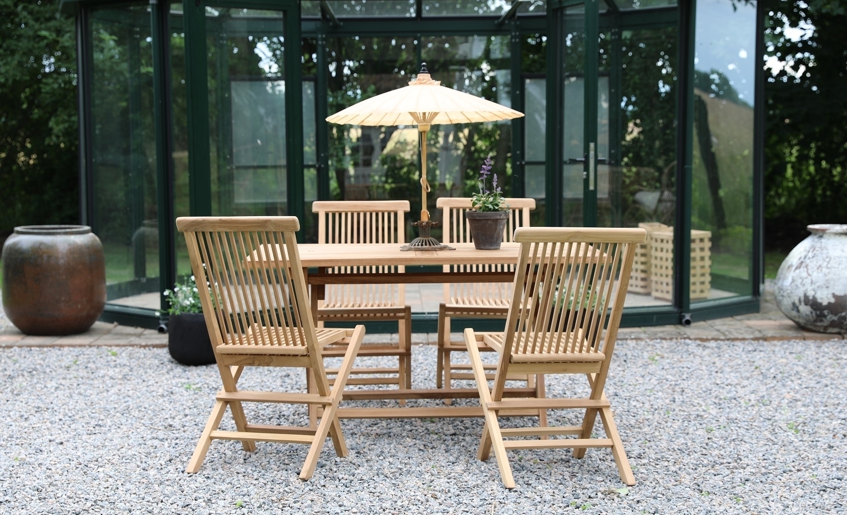 Saltö utematgrupp matbord 120x70 cm med 4 st Saltö matstolar - Teak Saltö utematgrupp matbord 120x70 cm med 4 st Saltö matstolar - Teak