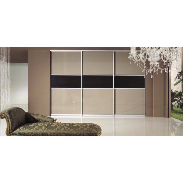 Venedig skjutdörr till garderob - 3 dörrar - Panel (flera färgval) Venedig skjutdörr till garderob - 3 dörrar - Panel (flera färgval)