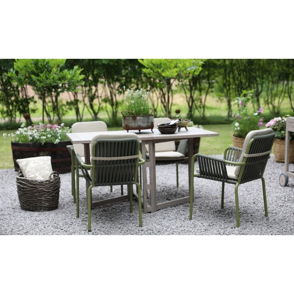 Matgrupp Salt gr teak: Slagbord inklusive 4 st grna Lincoln karmstolar