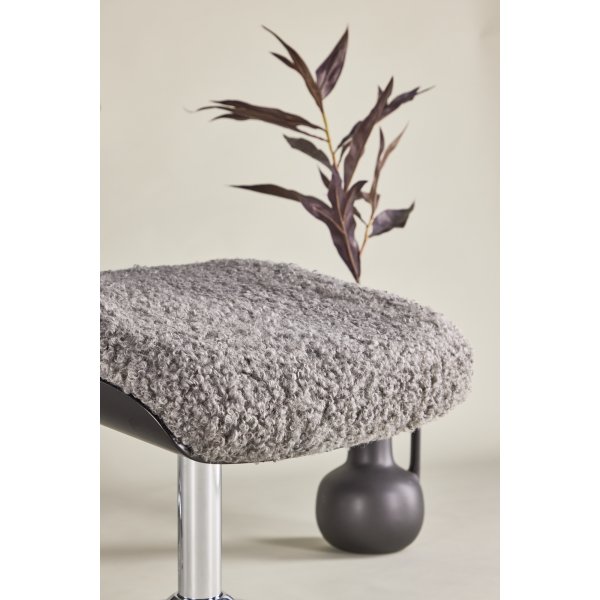 Sessel mit Hocker, grauer Teddy