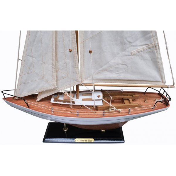 Modellbåt Concordia segelbåt - vit Modellbåt Concordia segelbåt - vit