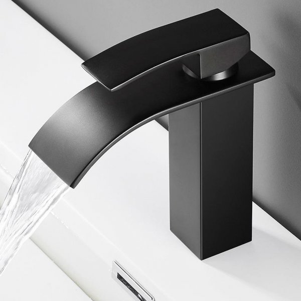 Pesuallashana Poppy - musta Pesuallashana Poppy - musta