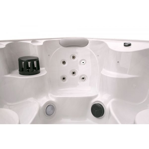 Spabad utomhus 4 personer - 180x180 cm, LED, ozonator, 16 jets