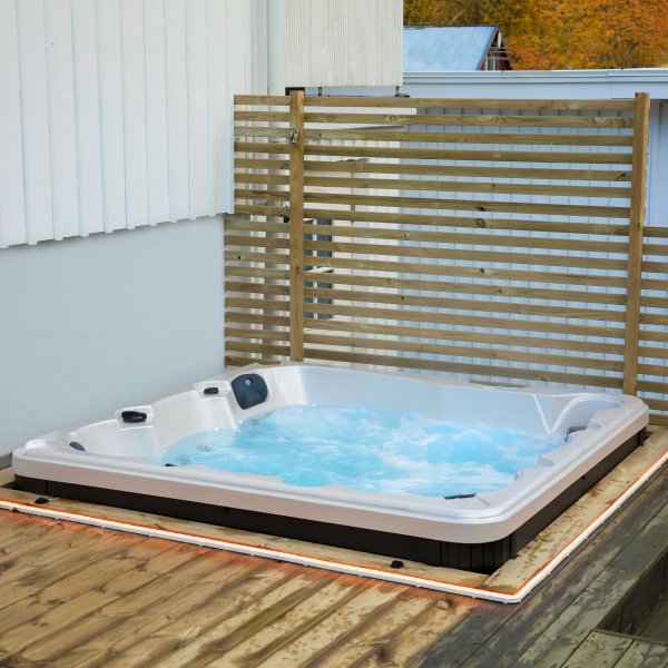 Spabad Poseidon - 5-6 personer Spabad Poseidon - 5-6 personer