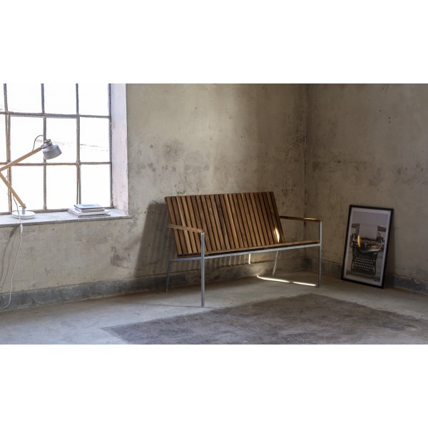 Alva trädgårdsbänk | utesoffa - Teak & Galvaniserat stål Alva trädgårdsbänk | utesoffa - Teak & Galvaniserat stål