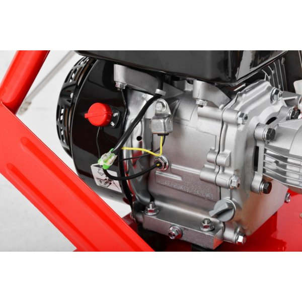 Benzindrevet hjtryksrenser - 681 l/t