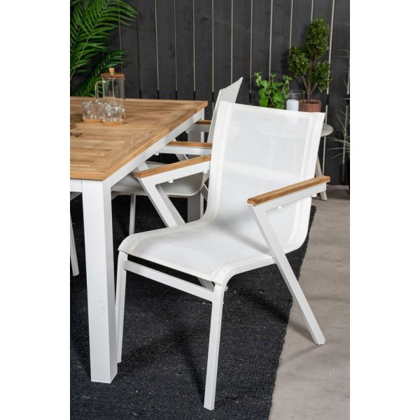 Dotorp Matgrupp (160x90) - Vit/Natur - 4 Stolar Dotorp Matgrupp (160x90) - Vit/Natur - 4 Stolar