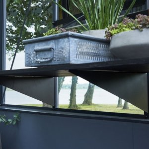 Schwarze Konsole 50 cm für das Gewächshaus Juliana - Gewächshauszubehör Schwarze Konsole 50 cm für das Gewächshaus Juliana - Gewächshauszubehör