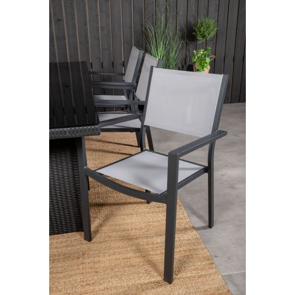 Järnsta Matgrupp (200x100) - Svart - 6 Stolar Järnsta Matgrupp (200x100) - Svart - 6 Stolar