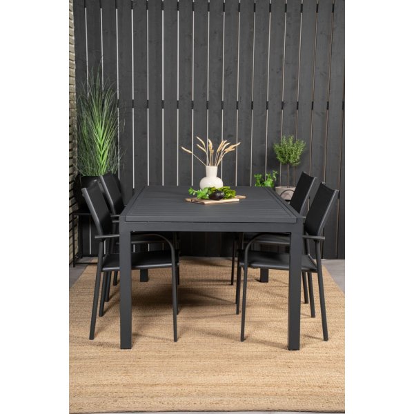 Holma Matgrupp (160x100) - Svart - 4 Stolar Holma Matgrupp (160x100) - Svart - 4 Stolar