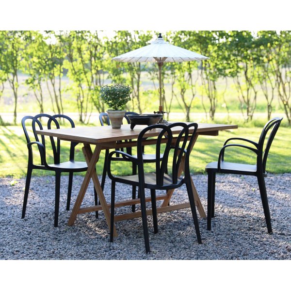 Spisegruppe Saltö teak: Klapbord i teak inklusiv 4 Thornet stelstole Spisegruppe Saltö teak: Klapbord i teak inklusiv 4 Thornet stelstole