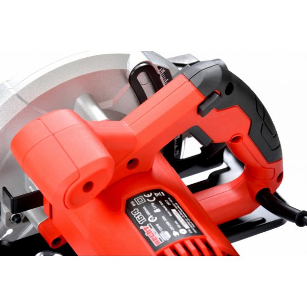 Elektrisk cirkels�g -�1200 W