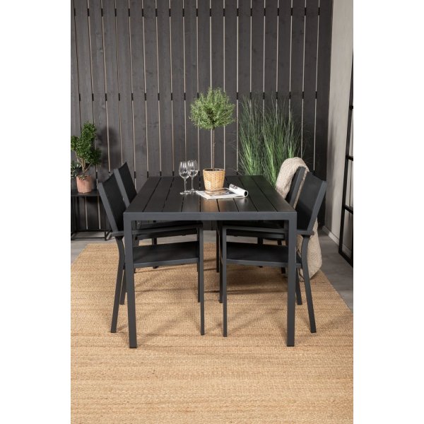 Ervalla Matgrupp (150x90) - Svart - 4 Stolar Ervalla Matgrupp (150x90) - Svart - 4 Stolar