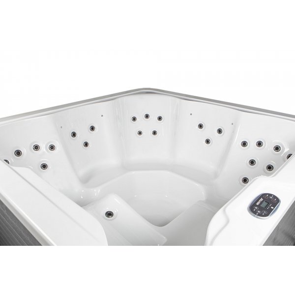 Spabad Luosto 29 Jets - 5 Personer - Inklusive lock Spabad Luosto 29 Jets - 5 Personer - Inklusive lock