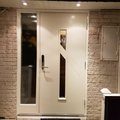 Kundbild Ytterd�rr Stenhamra - med glas: D�rr Stenhamra samt sidoljus SLP1.