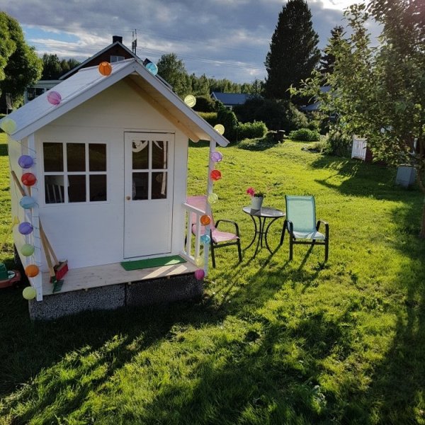 Lekstuga Shere Khan 1,5 m² trä byggsats barn Nordcabin Lekstuga Shere Khan 1,5 m² trä byggsats barn Nordcabin