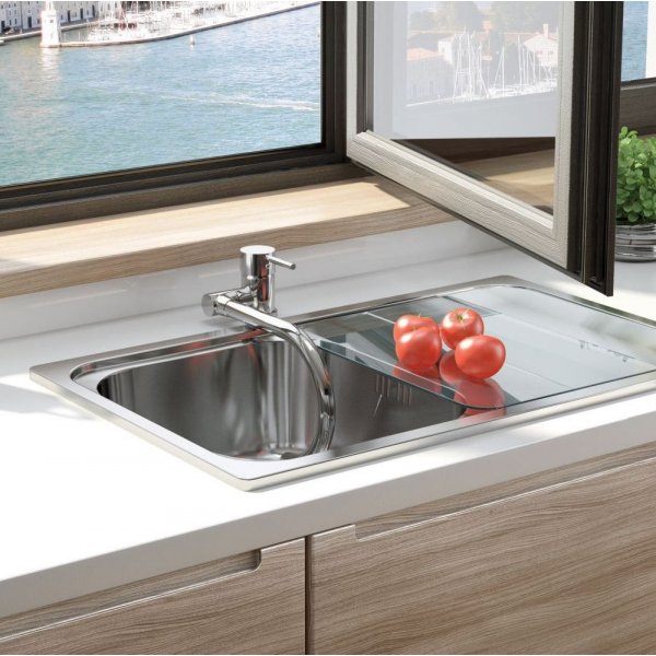 Aster Köksblandare med vikbar U-pip - Krom Aster Köksblandare med vikbar U-pip - Krom