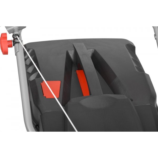 Benzindrevet plæneklipper 46cm, selvkørende - Briggs & Stratton 140cc Benzindrevet plæneklipper 46cm, selvkørende - Briggs & Stratton 140cc