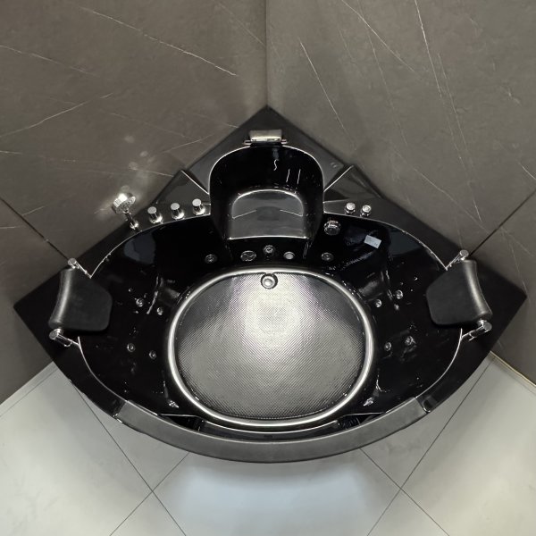 H�rnbadkar Kailua massagebadkar 150 � 150 cm � Svart