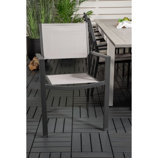 Ekenäs Matgrupp (224x100) - Svart/Grå/Vit - 8 Stolar Ekenäs Matgrupp (224x100) - Svart/Grå/Vit - 8 Stolar