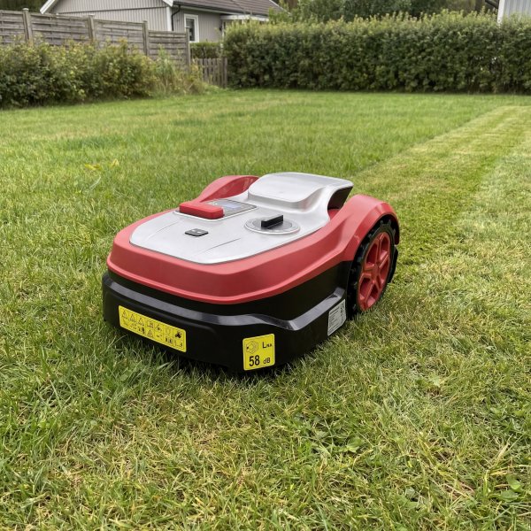 Robotgr�sklippare FineFox utan slinga 12 - F�r gr�smattor upp till 1200 m�