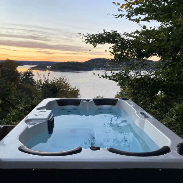 Spabad Relaxio - 4 personer Spabad Relaxio - 4 personer