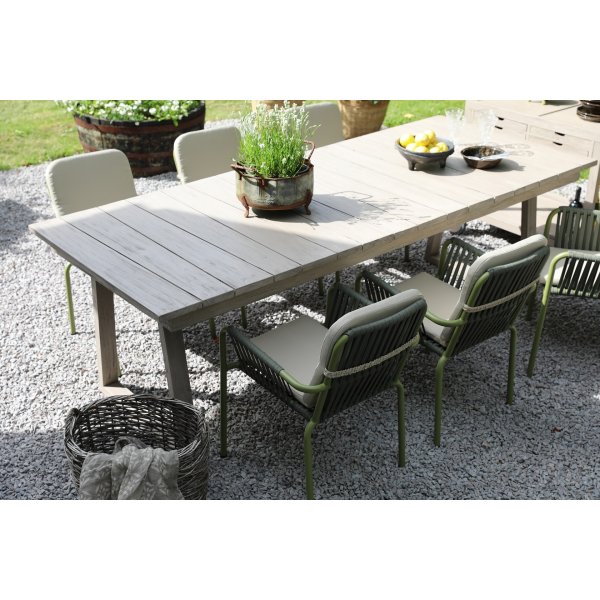 Matgrupp Salt gr teak: Bord 240 cm inklusive 6 st grna Lincoln karmstolar