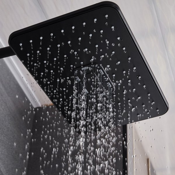 Loftbrusersæt med LED-display | Sort Loftbrusersæt med LED-display | Sort