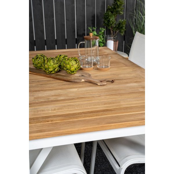 Dotorp Matgrupp (160x90) - Vit/Natur - 4 Stolar Dotorp Matgrupp (160x90) - Vit/Natur - 4 Stolar