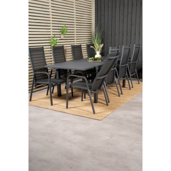 Holma Spisegruppe (160x100) - Sort - 8 Stole Holma Spisegruppe (160x100) - Sort - 8 Stole