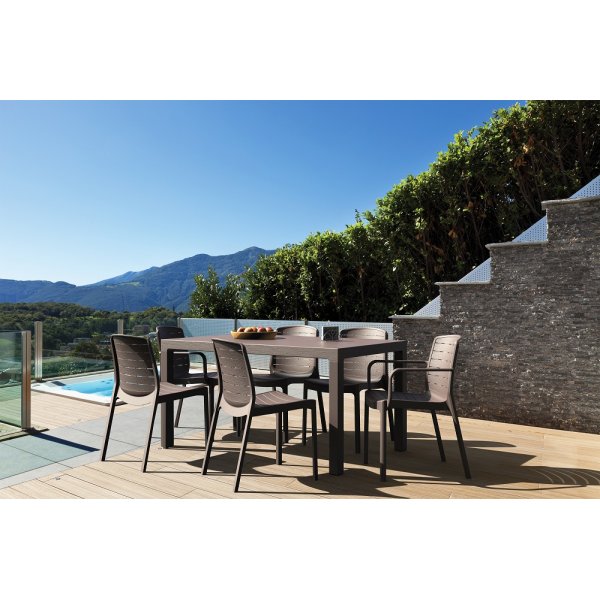 Plaststol - Cedargrain Plaststol - Cedargrain