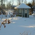 Vår nya fina dörr i lusthuset.Taget idag när solen gick upp, 20 grader kallt. Med hälsning familjen Unstad i iTammeråsen, Rättvik Förrådsdörr 18 °C - Med klarglas och spröjs - Bröstning 98 cm