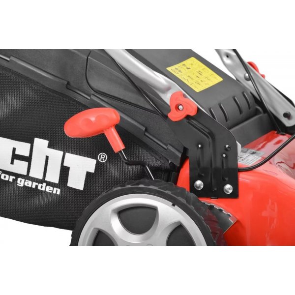 Bensindriven gräsklippare 46 cm, självgående - 139 cc Bensindriven gräsklippare 46 cm, självgående - 139 cc