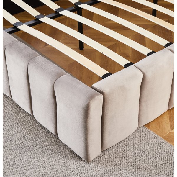 S�ngram med led-belysning 180x200 cm
